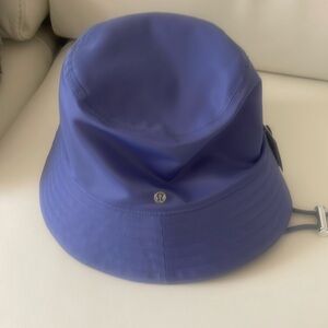 New Lululemon Nylon Bucket Hat with tag